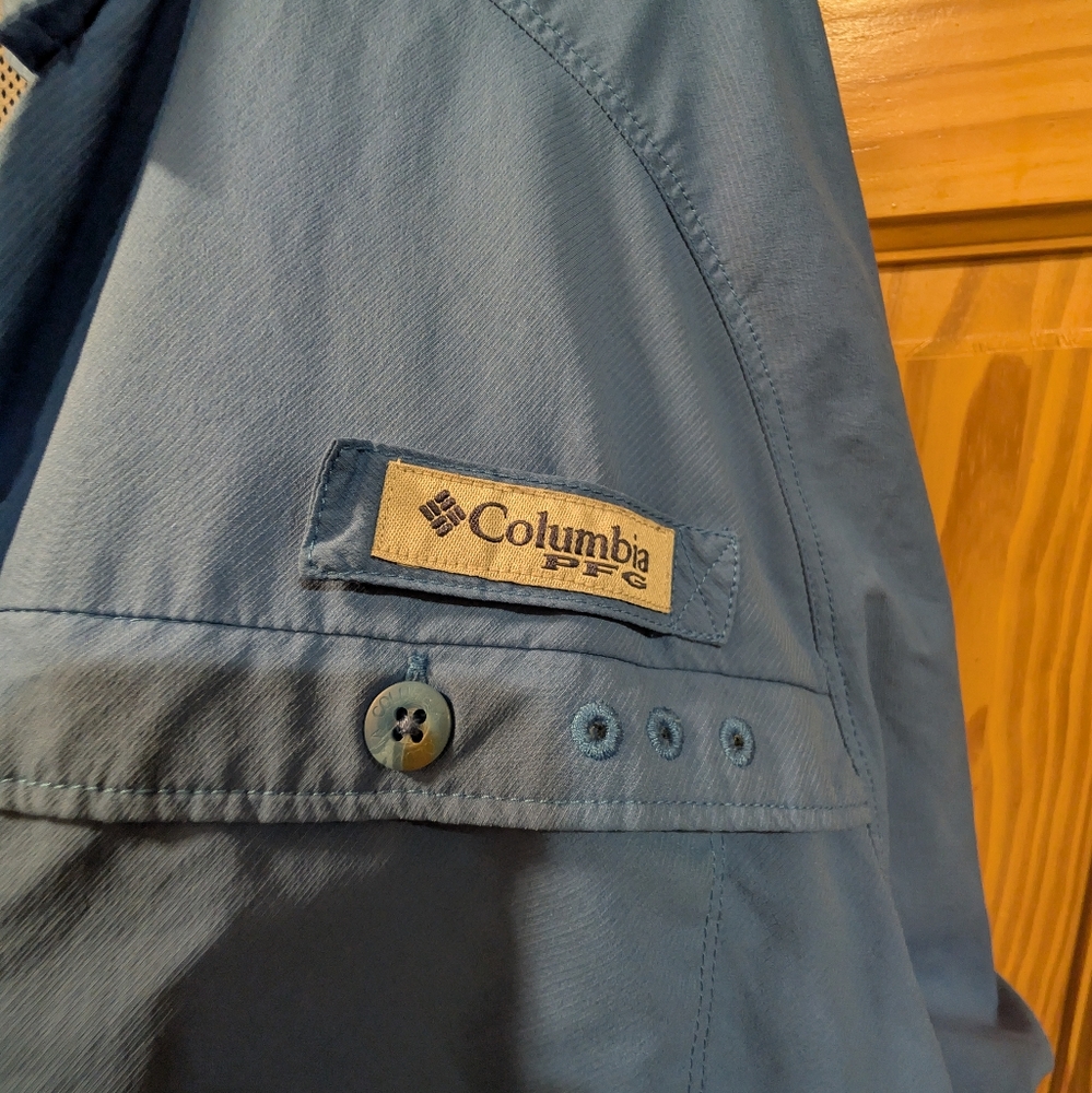 Columbia Fishing Shirt - Picture 4 of 4